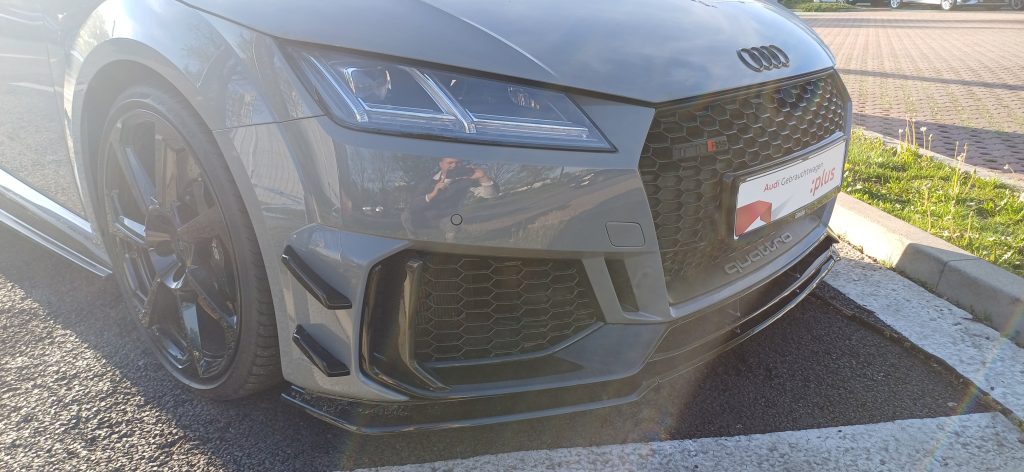 Еве краток преглед на еволуцијата на дизајнот на браникот кај Audi TT низ трите генерации: