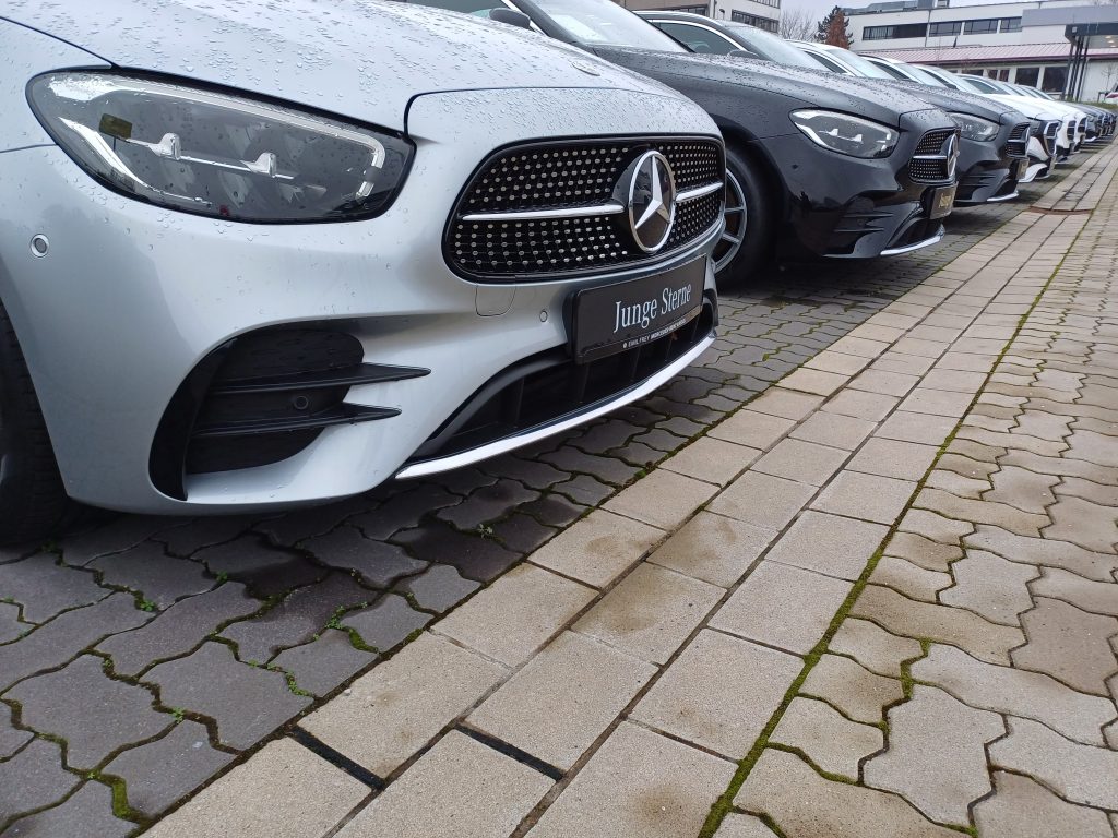 Фудбалски спектакл на браници: Mercedes vs BMW